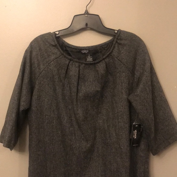 Vesade New York Dress - Picture 2 of 4